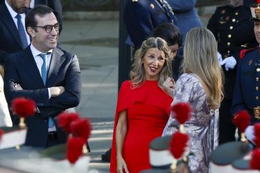 Los Reyes don Felipe y doña Letizia presidieron este lunes 12 de octubre el acto con motivo de la Fiesta Nacional en el que participaron 4.400 militares en el centro de la capital.