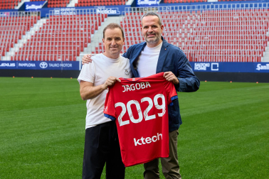 Presentación de Jagoba Arrasate como nuevo entrenador de Osasuna