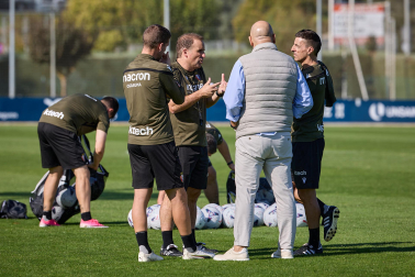 Fotos del primer entrenamiento de Jagoba Arrasate este miércoles en Tajonar
