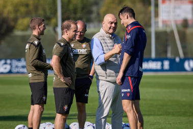 Fotos del primer entrenamiento de Jagoba Arrasate este miércoles en Tajonar