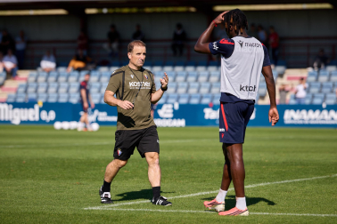Fotos del primer entrenamiento de Jagoba Arrasate este miércoles en Tajonar