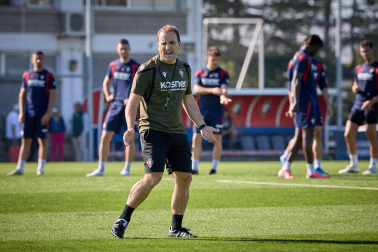 Fotos del primer entrenamiento de Jagoba Arrasate este miércoles en Tajonar
