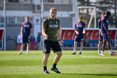 Fotos del primer entrenamiento de Jagoba Arrasate este miércoles en Tajonar