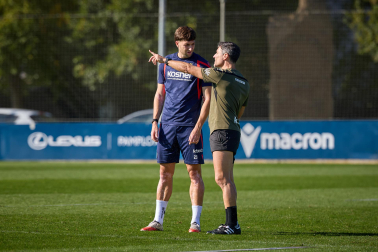Fotos del primer entrenamiento de Jagoba Arrasate este miércoles en Tajonar