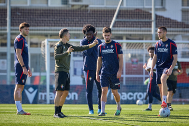 Fotos del primer entrenamiento de Jagoba Arrasate este miércoles en Tajonar