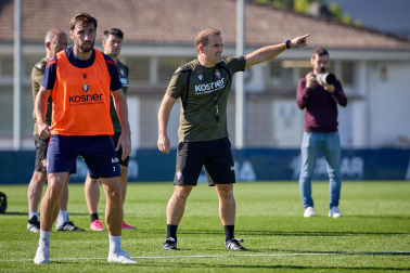 Fotos del primer entrenamiento de Jagoba Arrasate este miércoles en Tajonar