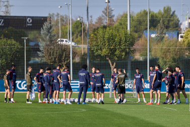 Fotos del primer entrenamiento de Jagoba Arrasate este miércoles en Tajonar