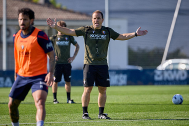 Fotos del primer entrenamiento de Jagoba Arrasate este miércoles en Tajonar