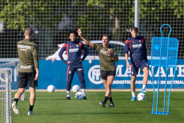Fotos del primer entrenamiento de Jagoba Arrasate este miércoles en Tajonar