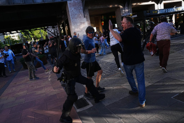 Fotos de los incidentes en Yamaguchi por la presencia de Vito Quiles en Pamplona