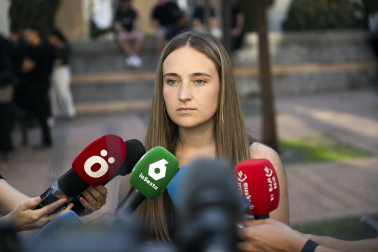 Cientos de personas se manifestaron en el Casco Viejo de Pamplona contra la visita de Quiles a la capital navarra