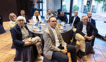 Desde izda.: Elida Irisarri Ojer, Francisco Mendieta García, José Arellano Delgado, Herminia Ruiz Martínez, Iván Rosas Álvarez, César Marco Echávarri, Carlos Rodríguez Félix, Óscar Guadés Gutiérrez, Francisco Esparza Unsain, e Iván Barbero Fernández