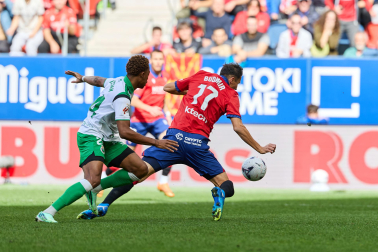 Fotos del Osasuna - Racing de la jornada 9.