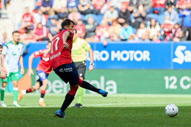 Fotos del Osasuna - Racing de la jornada 9.