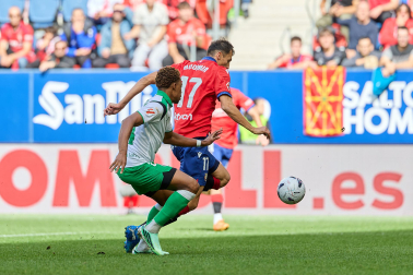 Fotos del Osasuna - Racing de la jornada 9.