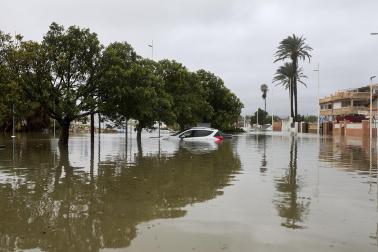 Inundaciones en una zona próxima a la playa de Venecia, en el Grao de Gandía