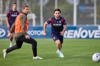Fotos del entrenamiento de Osasuna en Tajonar, este viernes 23 de octubre