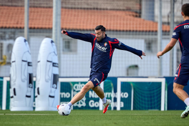 Fotos del entrenamiento de Osasuna en Tajonar, este viernes 23 de octubre