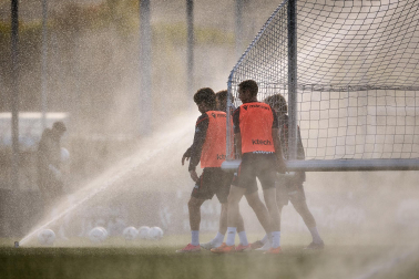 Fotos del entrenamiento de Osasuna en Tajonar, este viernes 23 de octubre