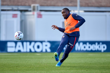Fotos del entrenamiento de Osasuna en Tajonar, este viernes 23 de octubre