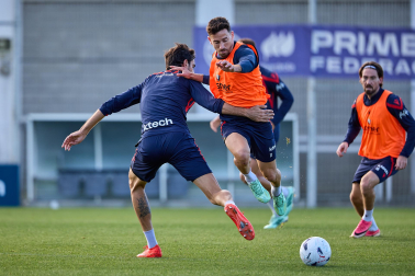 Fotos del entrenamiento de Osasuna en Tajonar, este viernes 23 de octubre