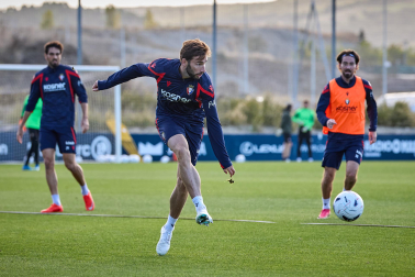Fotos del entrenamiento de Osasuna en Tajonar, este viernes 23 de octubre