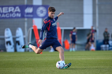 Fotos del entrenamiento de Osasuna en Tajonar, este viernes 23 de octubre