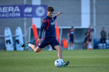 Fotos del entrenamiento de Osasuna en Tajonar, este viernes 23 de octubre