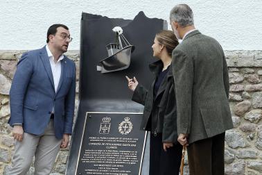 La princesa Leonor y la infanta Sofía junto al rey Felipe VI y el presidente de Asturias, Adrián Barbón, visitan la localidad asturiana de Llanes donde este sábado, entregan el Premio al Pueblo Ejemplar de Asturias 2026 a la Cofradía de Pescadores Santa Ana, distinguida por su trabajo en favor de la sostenibilidad, la innovación, la solidaridad, el estudio y la difusión de la cultura pesquera, y la eficiencia en su modelo de gestión.