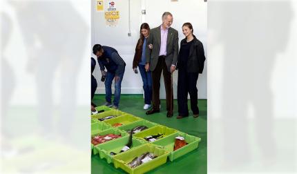 La princesa Leonor y la infanta Sofía junto al rey Felipe VI y el presidente de Asturias, Adrián Barbón, visitan la localidad asturiana de Llanes donde este sábado, entregan el Premio al Pueblo Ejemplar de Asturias 2026 a la Cofradía de Pescadores Santa Ana, distinguida por su trabajo en favor de la sostenibilidad, la innovación, la solidaridad, el estudio y la difusión de la cultura pesquera, y la eficiencia en su modelo de gestión.