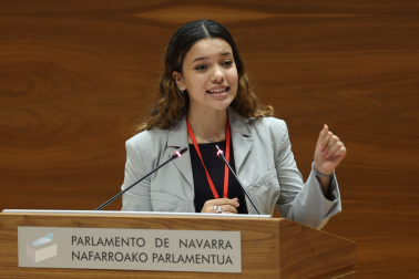 A: EDUARDO BUXENS F: 24 OCTUBRE 2026 L: PAMPLONA , PARLAMENTO DE NAVARRA T: FINALISTAS TORNEO DE DEBATE DE BACHILLERATO - FINAL CELEBRADA EN EL PARLAMENTO DE NAVARRA