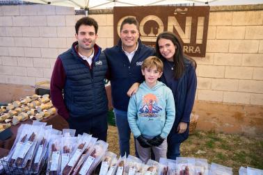 Público asistente a la feria de octubre de Tafalla celebrada este domingo, día 25