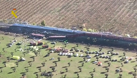 Dos trenes de alta velocidad, uno de Renfe y otro de Iryo, han colisionado a primera hora de este miércoles a la altura de la estación de Urda (Toledo)