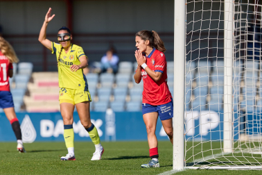 Foto del partido entre Osasuna Femenino y Villarreal