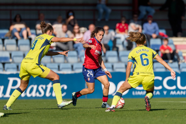 Foto del partido entre Osasuna Femenino y Villarreal