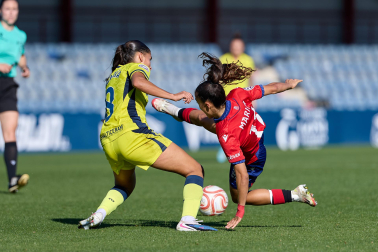 Foto del partido entre Osasuna Femenino y Villarreal