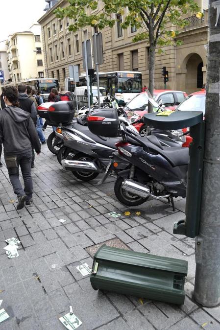 Miles de personas han secundado la huelga convocada por los sindicatos ELA y LAB