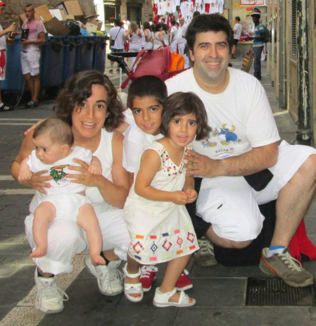 Imágenes de las familias que quieren compartir momentos especiales y participar en en concurso Expofamily