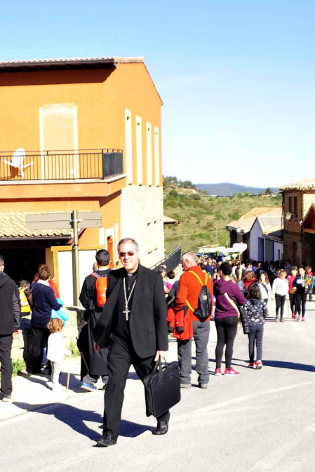 Imágenes de la romería a Ujué de Figarol, Olite, Mélida y Carcastillo.