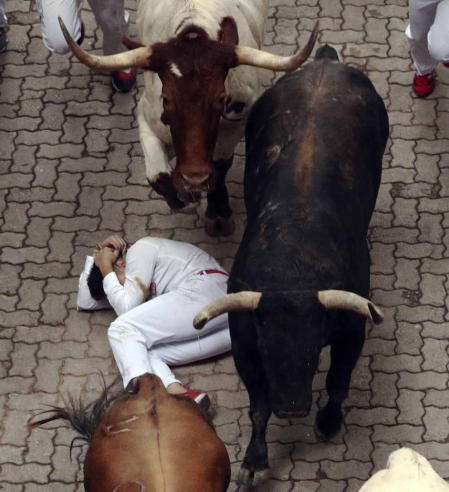 Imágenes del cuarto encierro de San Fermín de Pamplona