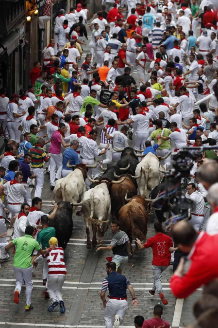 Imágenes del cuarto encierro de San Fermín de Pamplona