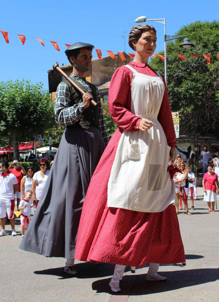 Imágenes de los bailes de los gigantes.
