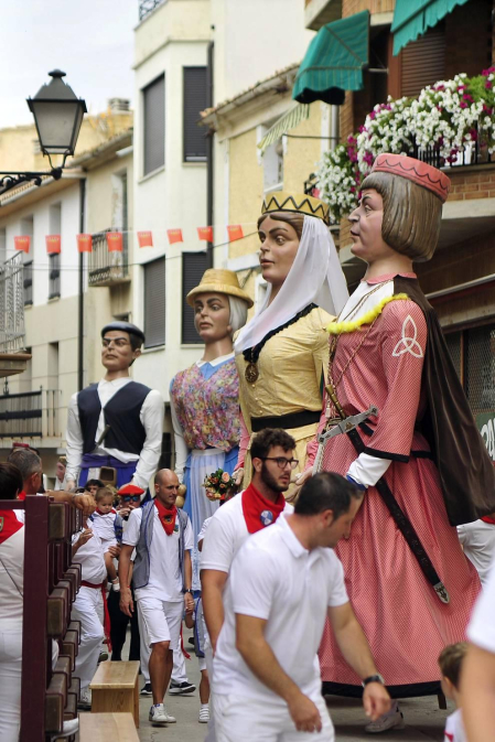 Imágenes del nuevo baile de gigantes de las fiestas de Carcastillo