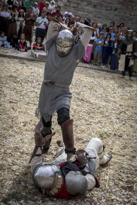Imágenes de la fiesta medieval en Tiebas.