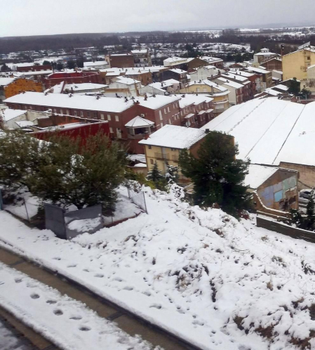 Imágenes enviadas por los lectores de Diario de Navarra de las luvias y las nieves del 6 de enero de 2018.