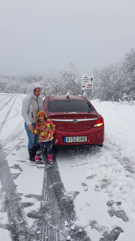 Imágenes enviadas por los lectores de Diario de Navarra de las luvias y las nieves del 6 de enero de 2018.