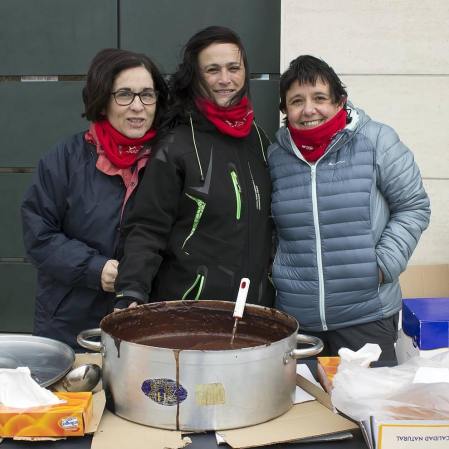 El domingo 11 de marzo se disputó en Lerín la quinta edición del 'Cross Pinares de Lerín', primera prueba del año del 6º Circuito Navarro de Running. La competición agrupó dos carreras: una de doce kilómetros y otra de cinco. Previamente a la categoría absoluta, se desarrollaron también carreras desde prebenjamín a cadete.