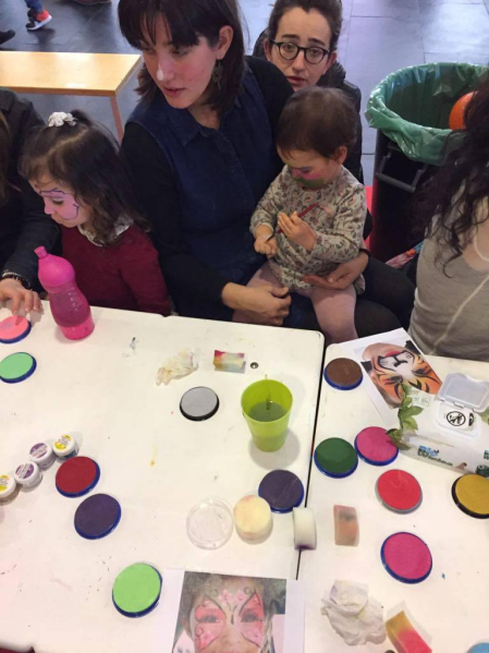 Este fin de semana se celebra en Baluarte la segunda edición de la feria de la familia Expofamily con multitud de talleres y actividades para niños y mayores.