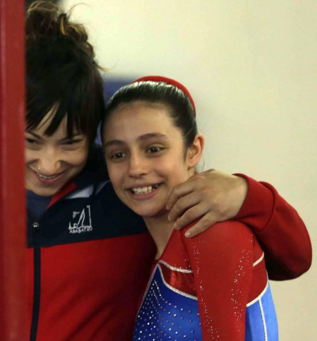 Este fin de semana se celebró la 25ª edición del trofeo de gimnasia artística en Amaya con un centenar de deportistas participantes y con un homenaje a todas las gimnastas que han pasado durante estos años por el club