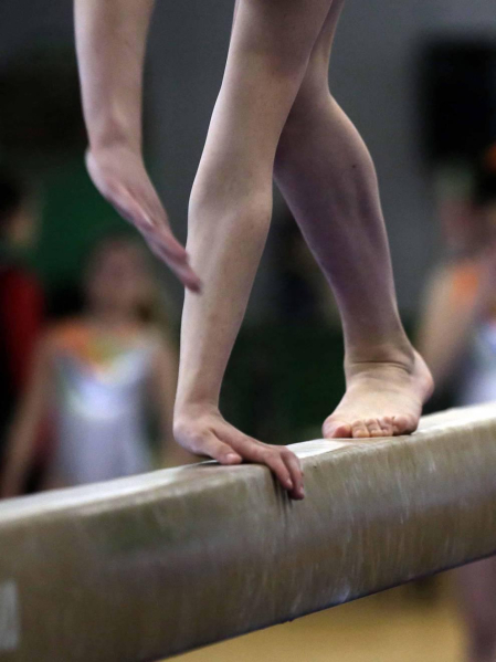 Este fin de semana se celebró la 25ª edición del trofeo de gimnasia artística en Amaya con un centenar de deportistas participantes y con un homenaje a todas las gimnastas que han pasado durante estos años por el club